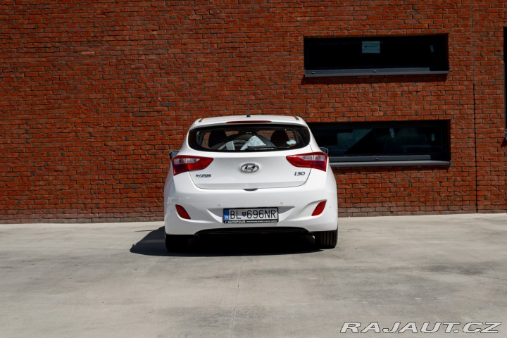 Hyundai i30 1.6 CRDi I Vyhrievané se 2016