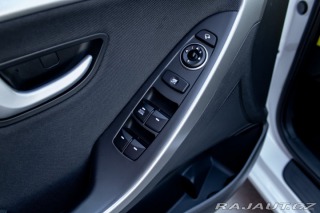 Hyundai i30 1.6 CRDi I Vyhrievané se 2016