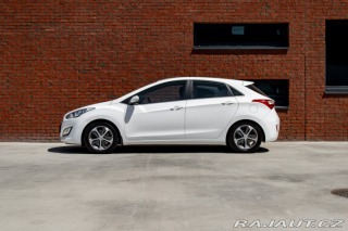 Hyundai i30 1.6 CRDi I Vyhrievané se 2016