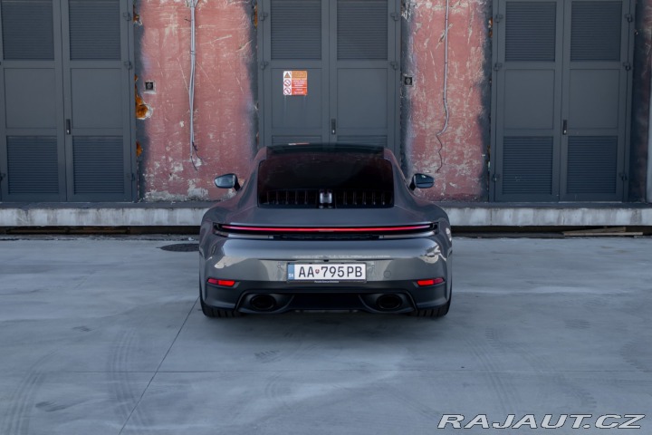 Porsche 911 Carrera I 992.2 I BOSE I 2025