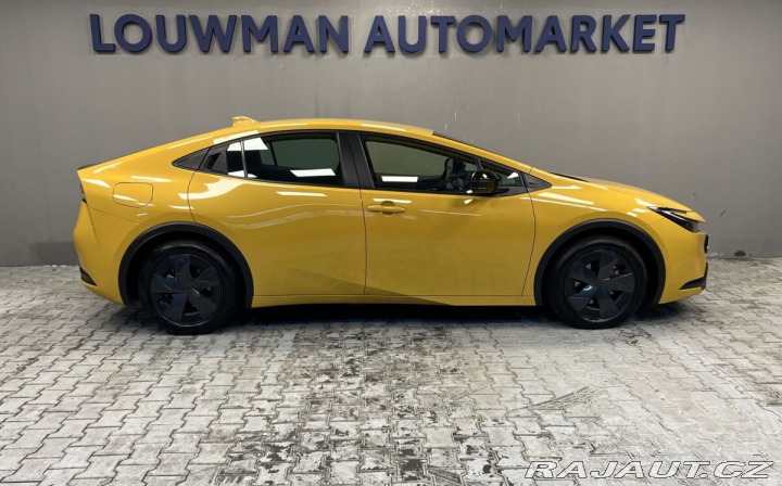 Toyota Prius 2.0 PHEV AT Comfort 2025
