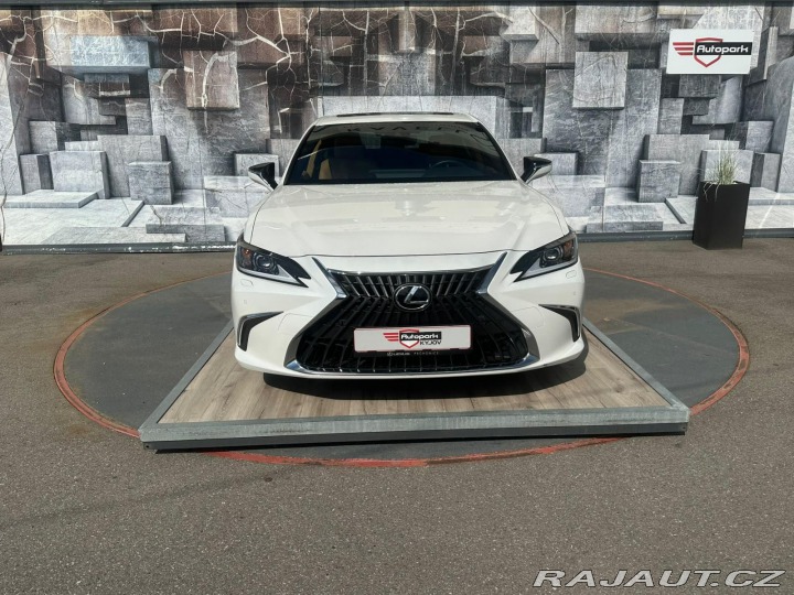 Lexus Ostatní modely ES 300h 2.5HEV,131KW, BUSINESS ED 2024