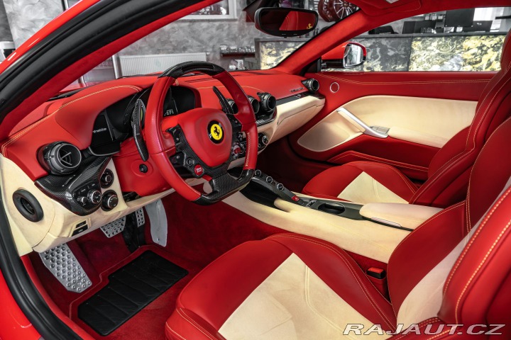 Ferrari Ostatní modely F12 Berlinetta ZÁRUKA/KARBON/LIFT/KAMERA 2014