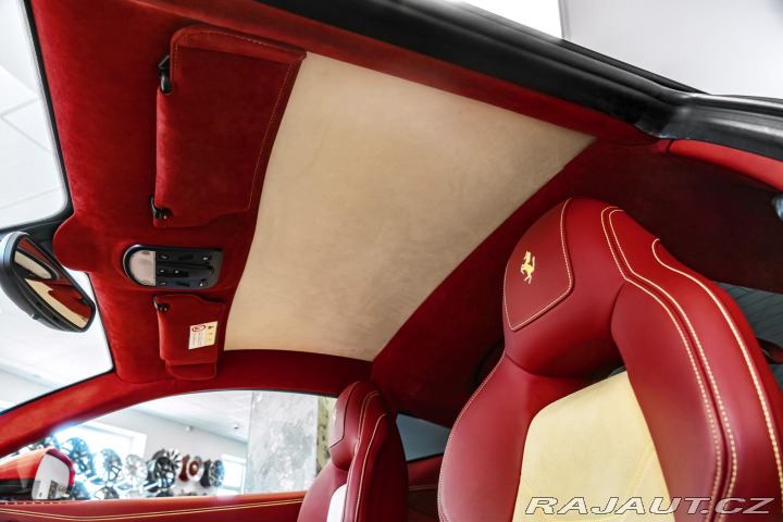Ferrari Ostatní modely F12 Berlinetta ZÁRUKA/KARBON/LIFT/KAMERA 2014