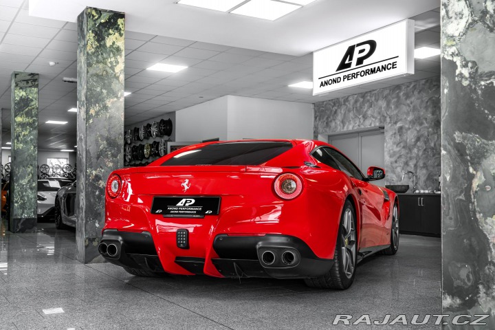 Ferrari Ostatní modely F12 Berlinetta ZÁRUKA/KARBON/LIFT/KAMERA 2014