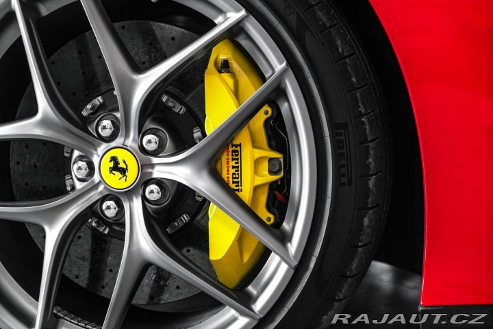 Ferrari Ostatní modely F12 Berlinetta ZÁRUKA/KARBON/LIFT/KAMERA 2014