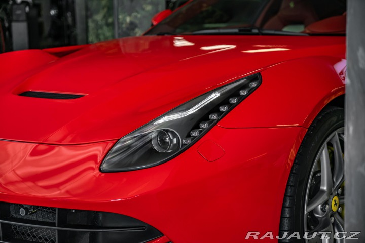 Ferrari Ostatní modely F12 Berlinetta ZÁRUKA/KARBON/LIFT/KAMERA 2014