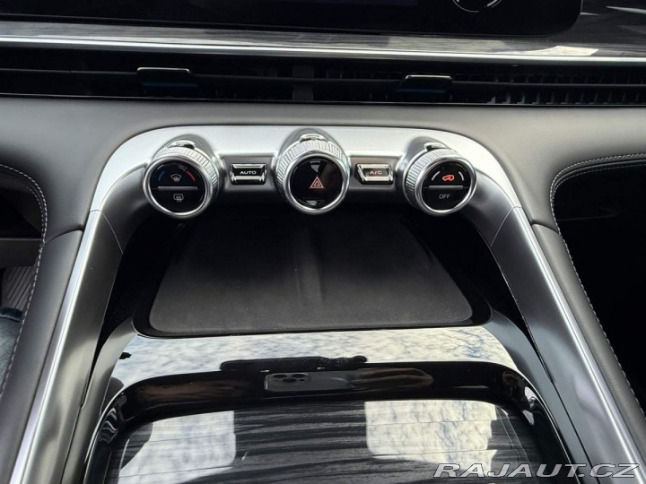 Omoda 9 Premium 1.5TGDI PHEV AWD 2026