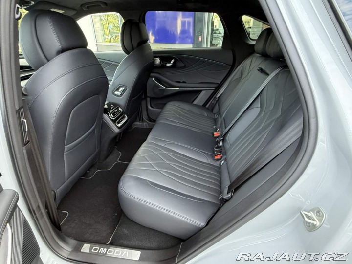 Omoda 9 Premium 1.5TGDI PHEV AWD 2026