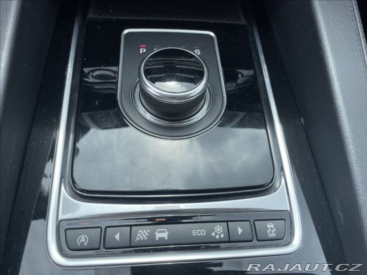 Jaguar F-Pace 3,0 d 221kw AWD Aut. DPH 2016