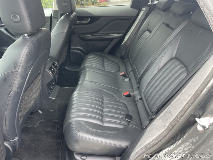 Jaguar F-Pace 3,0 d 221kw AWD Aut. DPH 2016