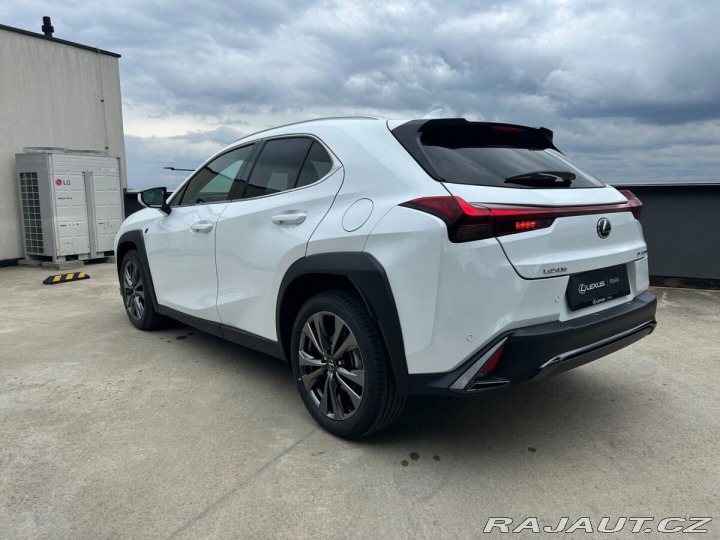 Lexus Ostatní modely UX 300h 300h 2.0L HEV F SPORT DES 1800