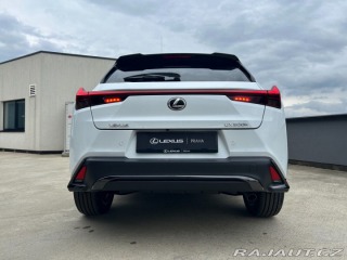 Lexus Ostatní modely UX 300h 300h 2.0L HEV F SPORT DES 1800
