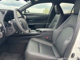 Lexus Ostatní modely UX 300h 300h 2.0L HEV F SPORT DES 1800