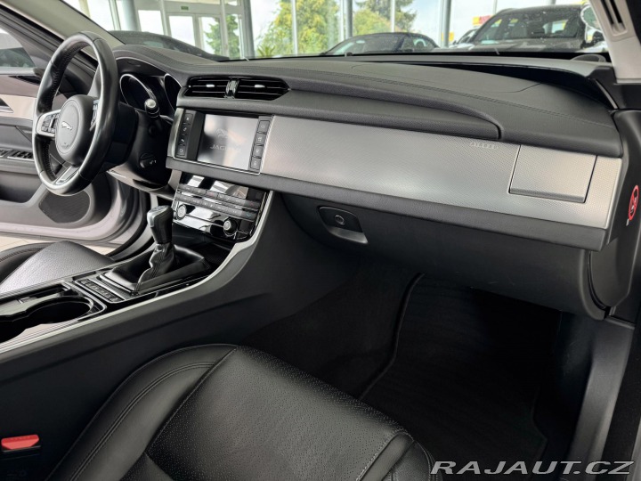 Jaguar XF 20d Prestige*Kamera*Merid 2017