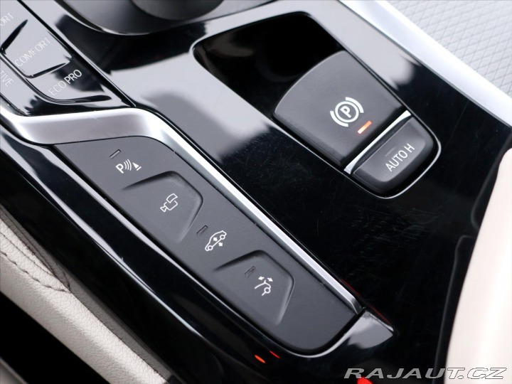 BMW 6 3,0 250kW 640i xD GT CZ D 2018