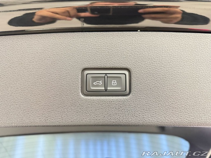 Audi Q8 55TFSi e QUATTRO S-LINE, 2025