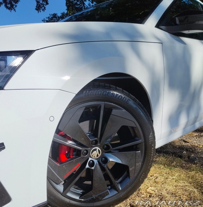 Škoda Octavia RS 2024