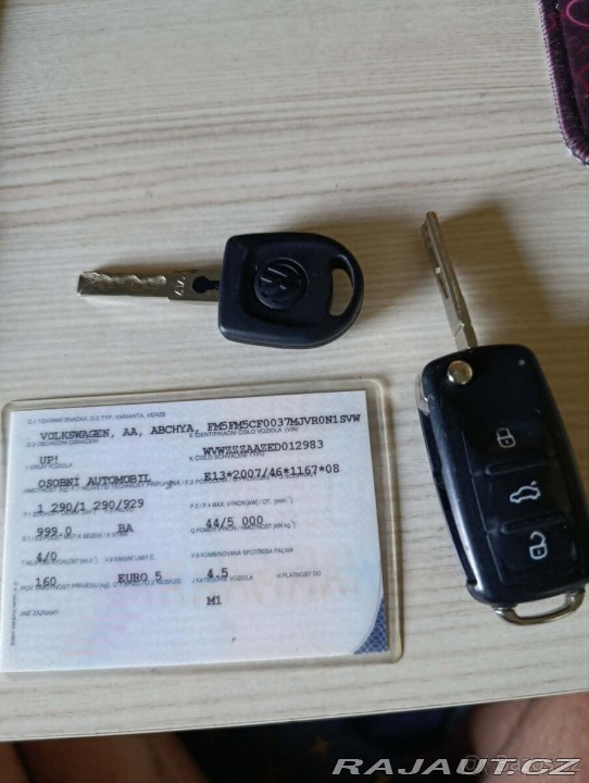 Volkswagen up! 1,0   MPI klimatizace 1800