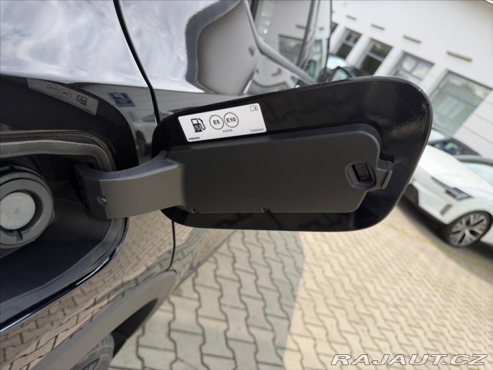 Volvo XC40 2,0 XC40 B3 Core 8378 2026