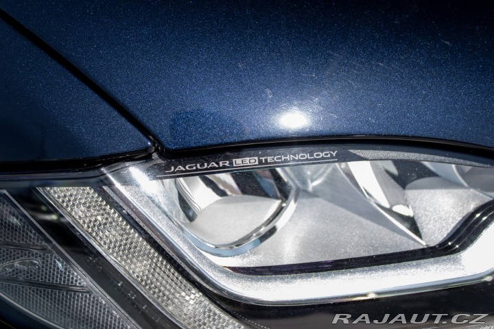 Jaguar F-Pace P250 R-Dynamic AWD I Pan 2021