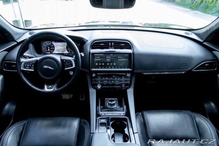 Jaguar F-Pace P250 R-Dynamic AWD I Pan 2021