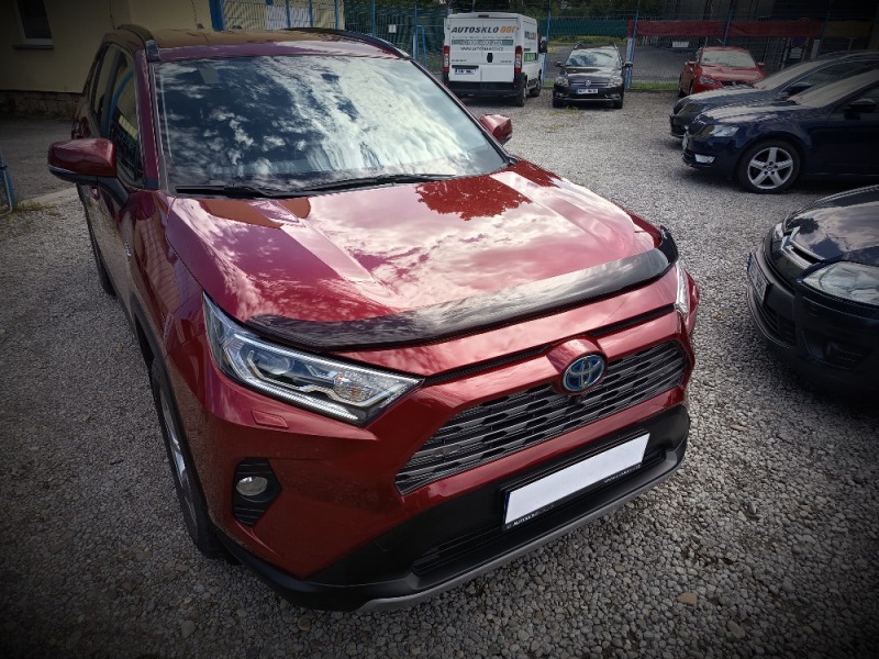 Toyota RAV4 2,5HSD e-CVT AWD ČR 1 maj