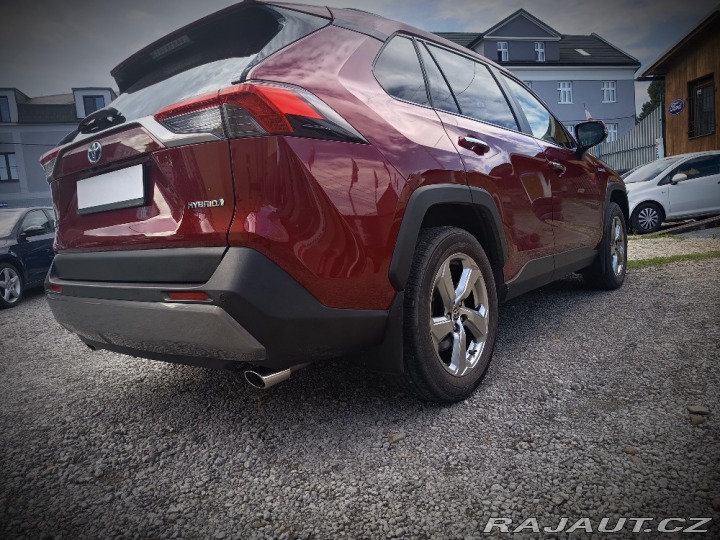 Toyota RAV4 2,5HSD e-CVT AWD ČR 1 maj 2020