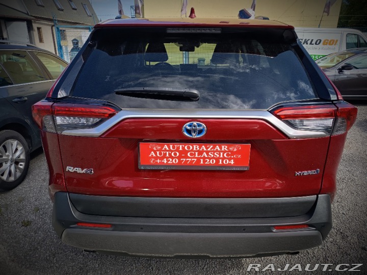 Toyota RAV4 2,5HSD e-CVT AWD ČR 1 maj 2020