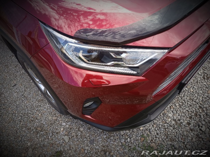 Toyota RAV4 2,5HSD e-CVT AWD ČR 1 maj 2020