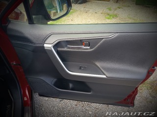 Toyota RAV4 2,5HSD e-CVT AWD ČR 1 maj 2020