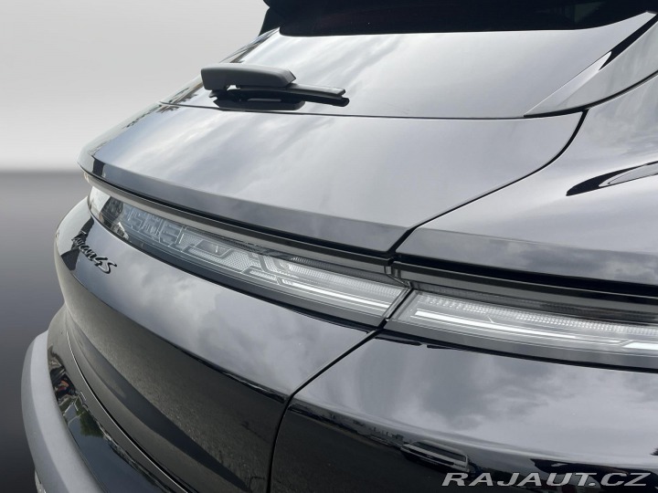Porsche Taycan 4S Sport Tursimo 4S Sport 2026