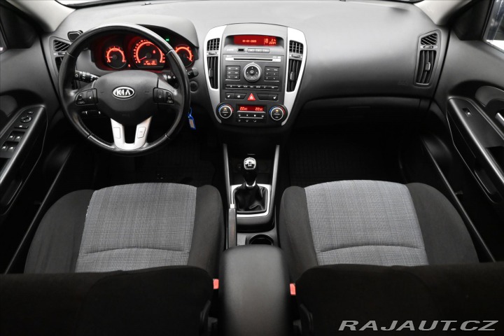 Kia Ceed 1,6 CVVT 92 kW TAŽNÉ 2010