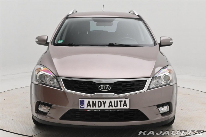 Kia Ceed 1,6 CVVT 92kW TAŽNÉ 2010