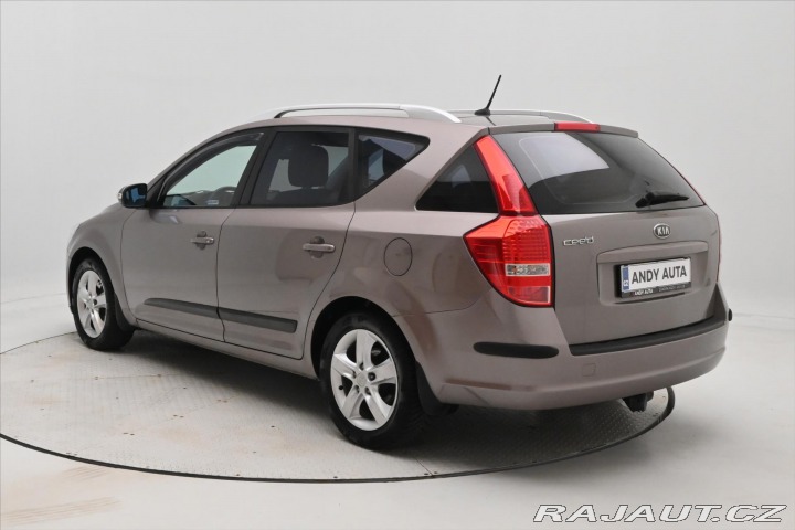 Kia Ceed 1,6 CVVT 92 kW TAŽNÉ 2010