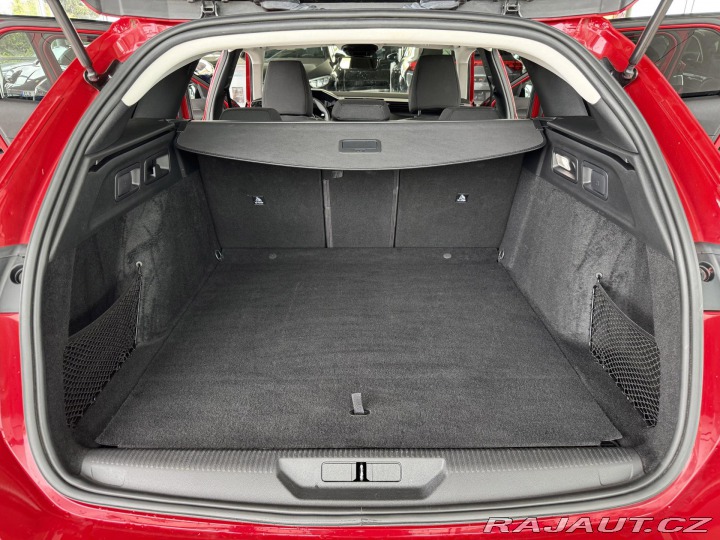 Peugeot 308 1,2PT 130*AT8*STYLE*Distr 2024