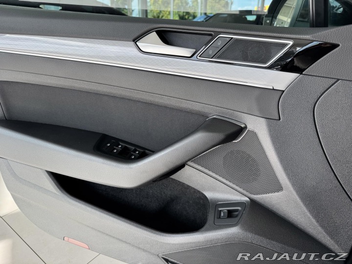 Volkswagen Passat 2,0TDI DSG*Navi*Distronic 2023