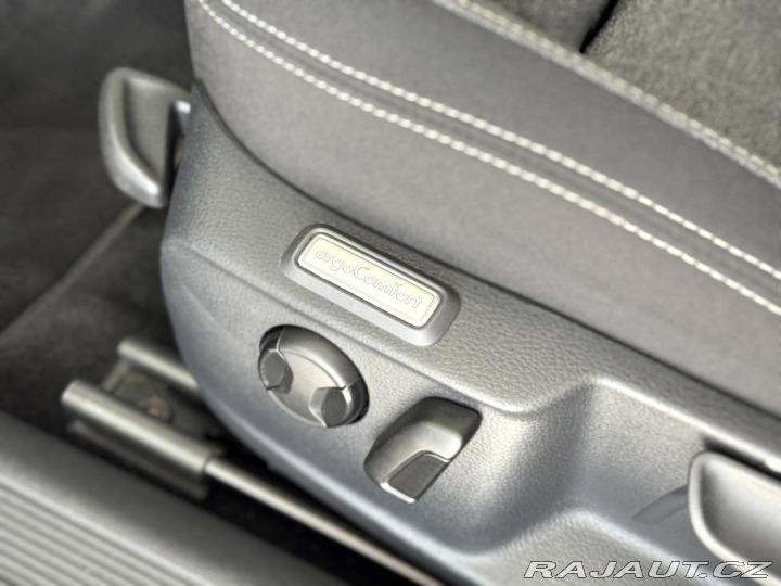 Volkswagen Passat 2,0TDI DSG*Navi*Distronic 2023
