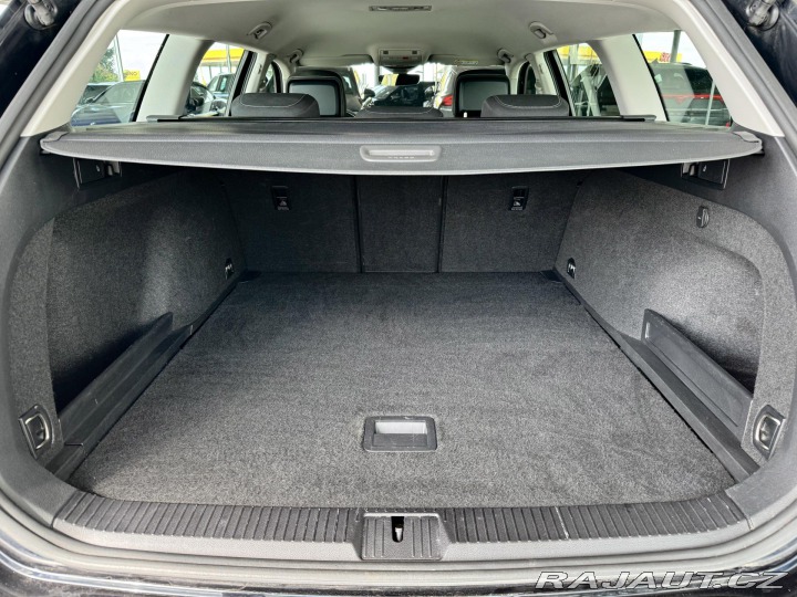 Volkswagen Passat 2,0TDI DSG*Navi*Distronic 2023