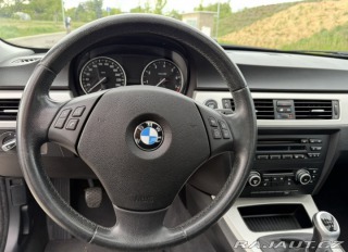 BMW 3 320i 2009