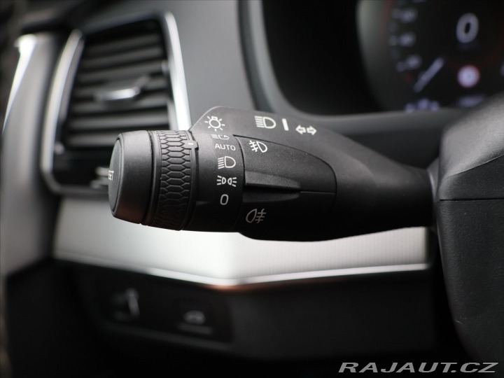 Volvo XC90 2.0 B6 220kW R-Design CZ 2020