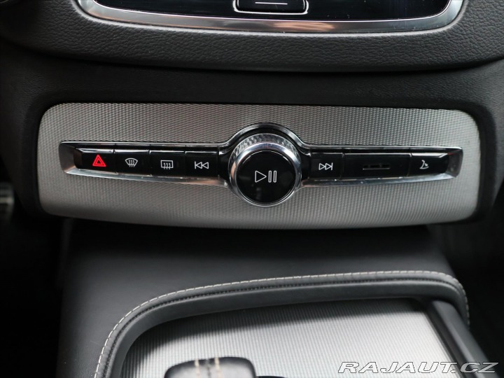 Volvo XC90 2.0 B6 220kW R-Design CZ 2020