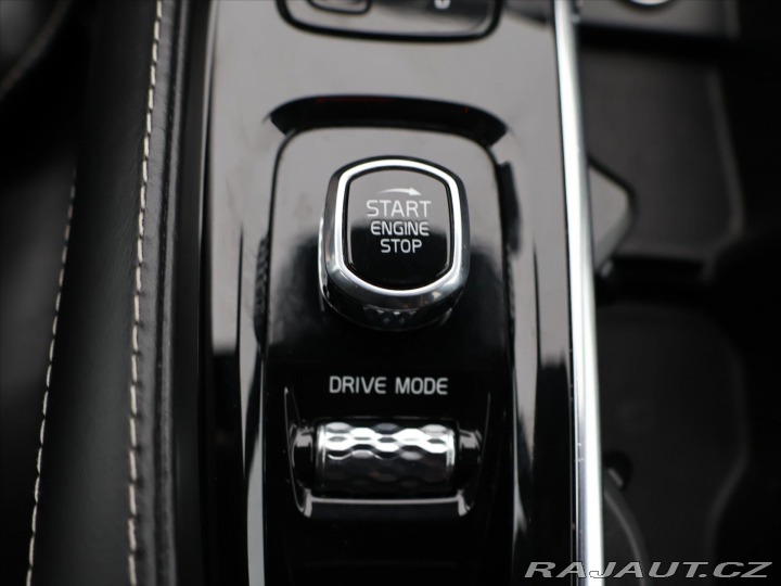 Volvo XC90 2.0 B6 220kW R-Design CZ 2020