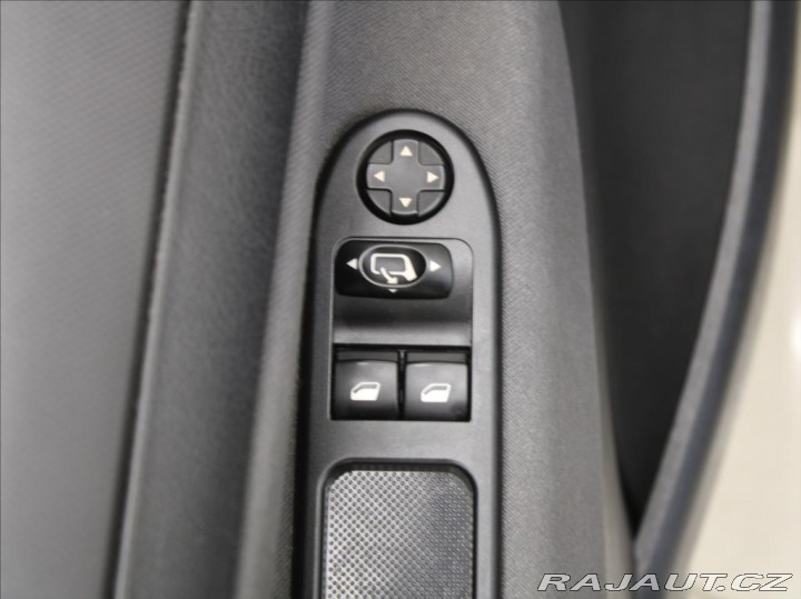 Peugeot 207 1,6 VTi 88kW Panorama 168 2009