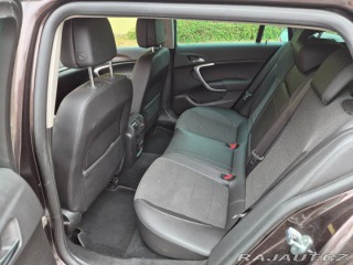 Opel Insignia 2,0 CDTi manuál 1800