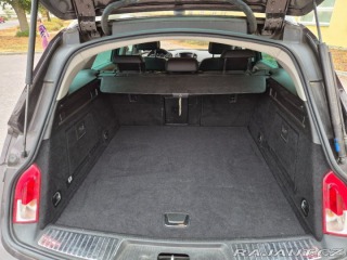 Opel Insignia 2,0 CDTi manuál 1800