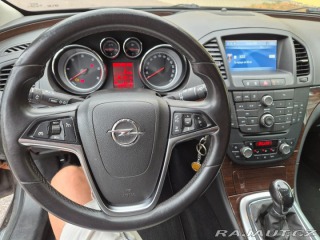Opel Insignia 2,0 CDTi manuál 1800