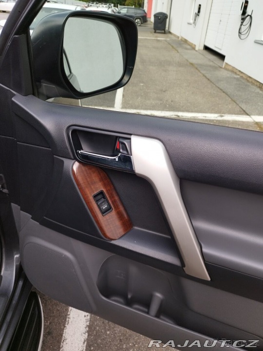 Toyota Land Cruiser 3,0 150 PRADO r.v.2013 2013