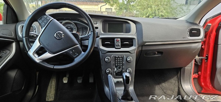 Volvo V40 D2 2017