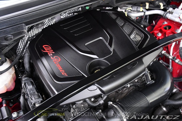 Alfa Romeo Stelvio 2.0 Q4 VELOCE 2017
